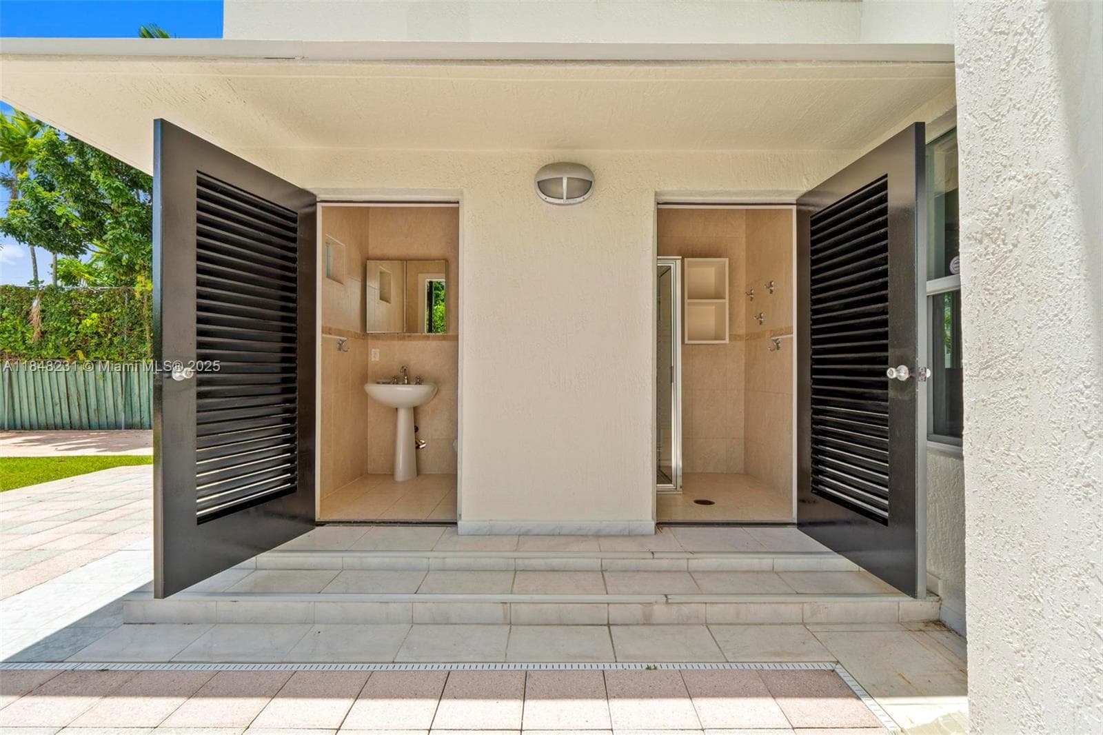 5045 SW 67th Ave, South Miami FL 33155 — 19