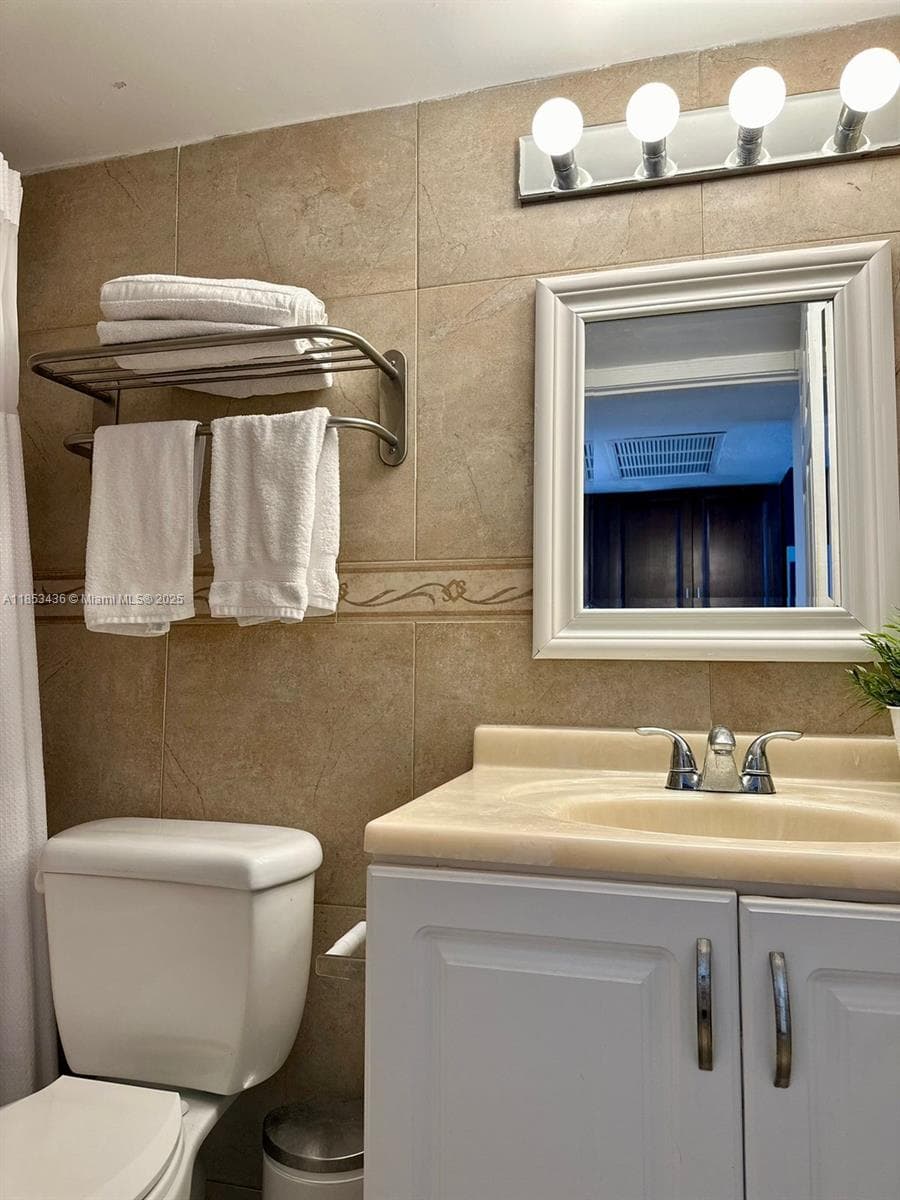 19201 Collins Ave # 108, Sunny Isles Beach FL 33160 — 7