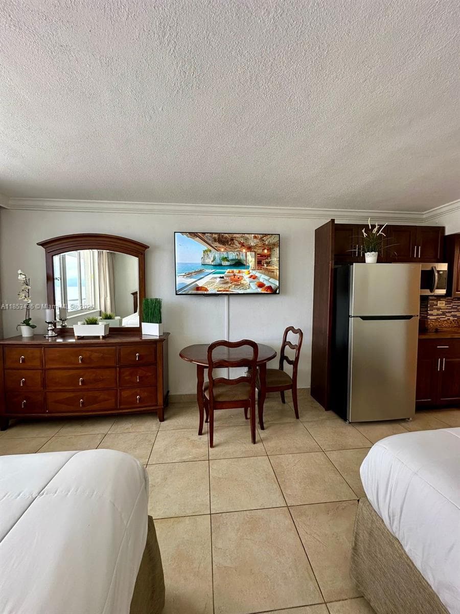19201 Collins Ave # 108, Sunny Isles Beach FL 33160 — 11