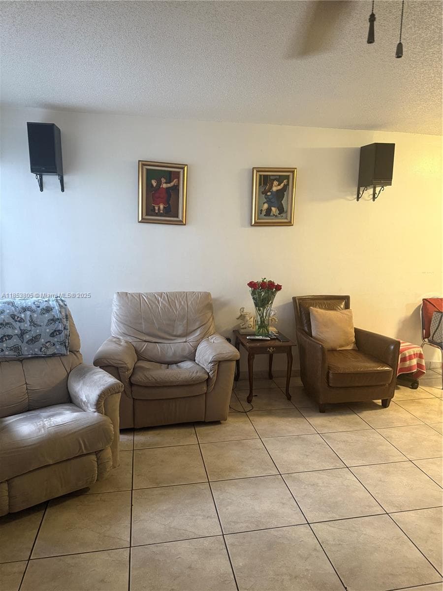 11472 SW 4th St, Sweetwater FL 33174 — 21
