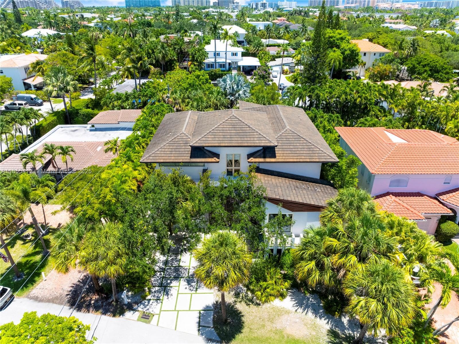545 SABAL PALM, Key Biscayne FL 33149 — 63