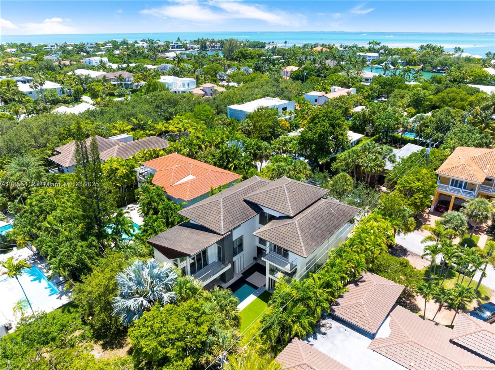 545 SABAL PALM, Key Biscayne FL 33149 — 66