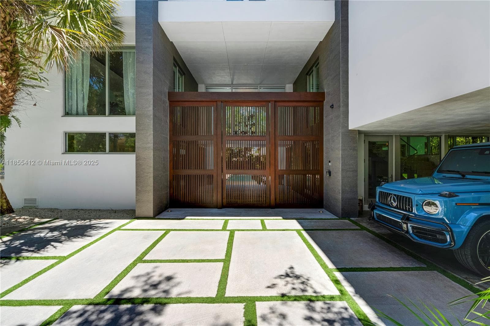 545 SABAL PALM, Key Biscayne FL 33149 — 88