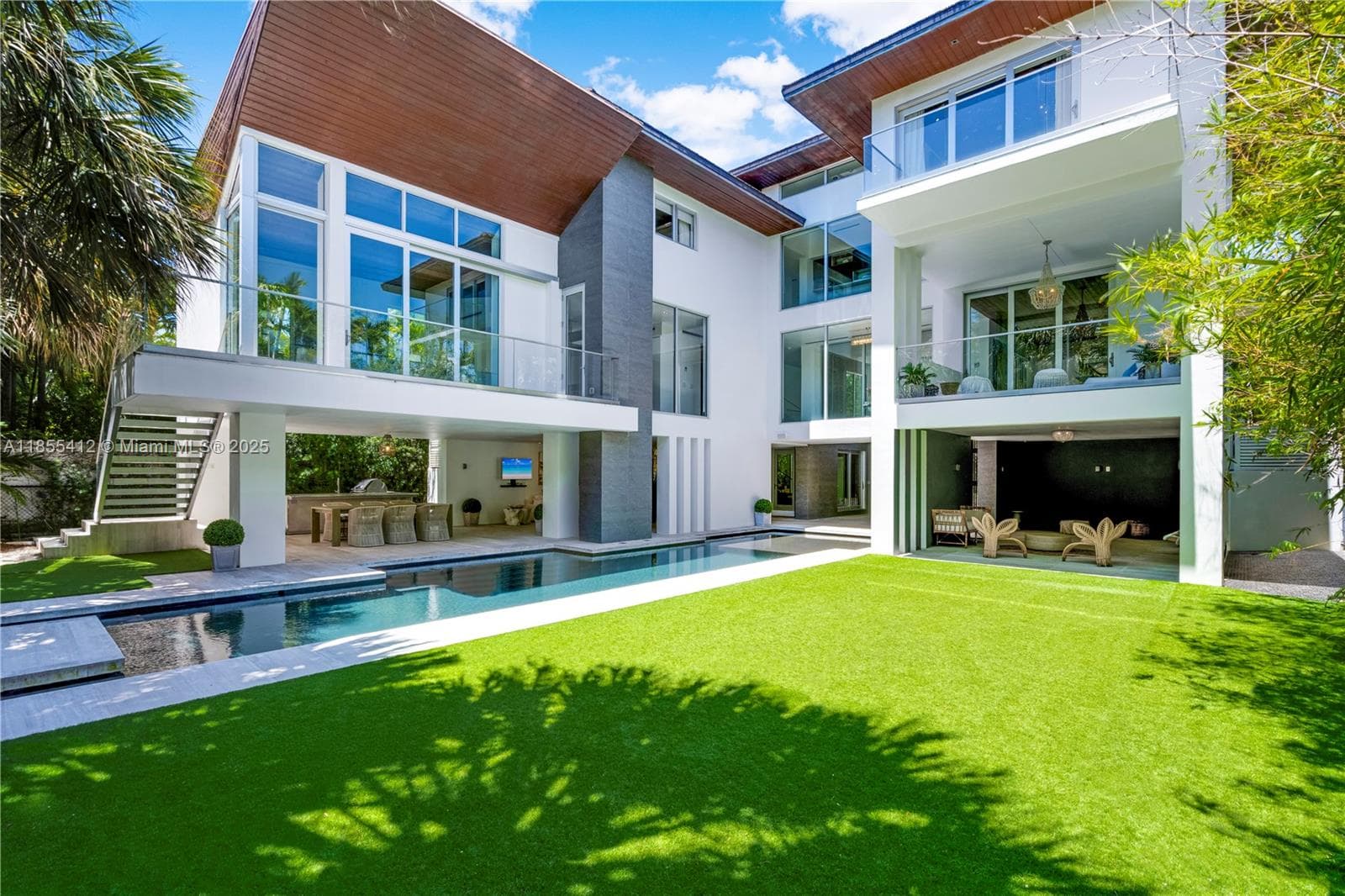 545 SABAL PALM, Key Biscayne FL 33149 — 96