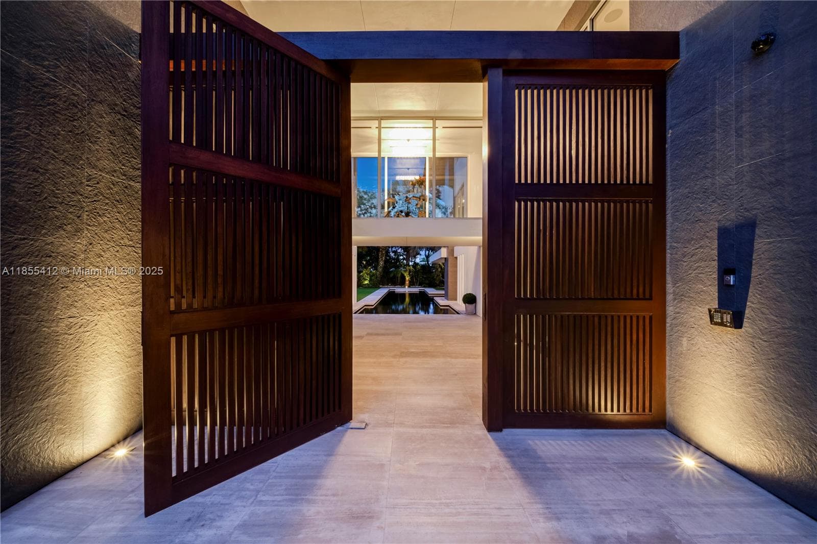 545 SABAL PALM, Key Biscayne FL 33149 — 5