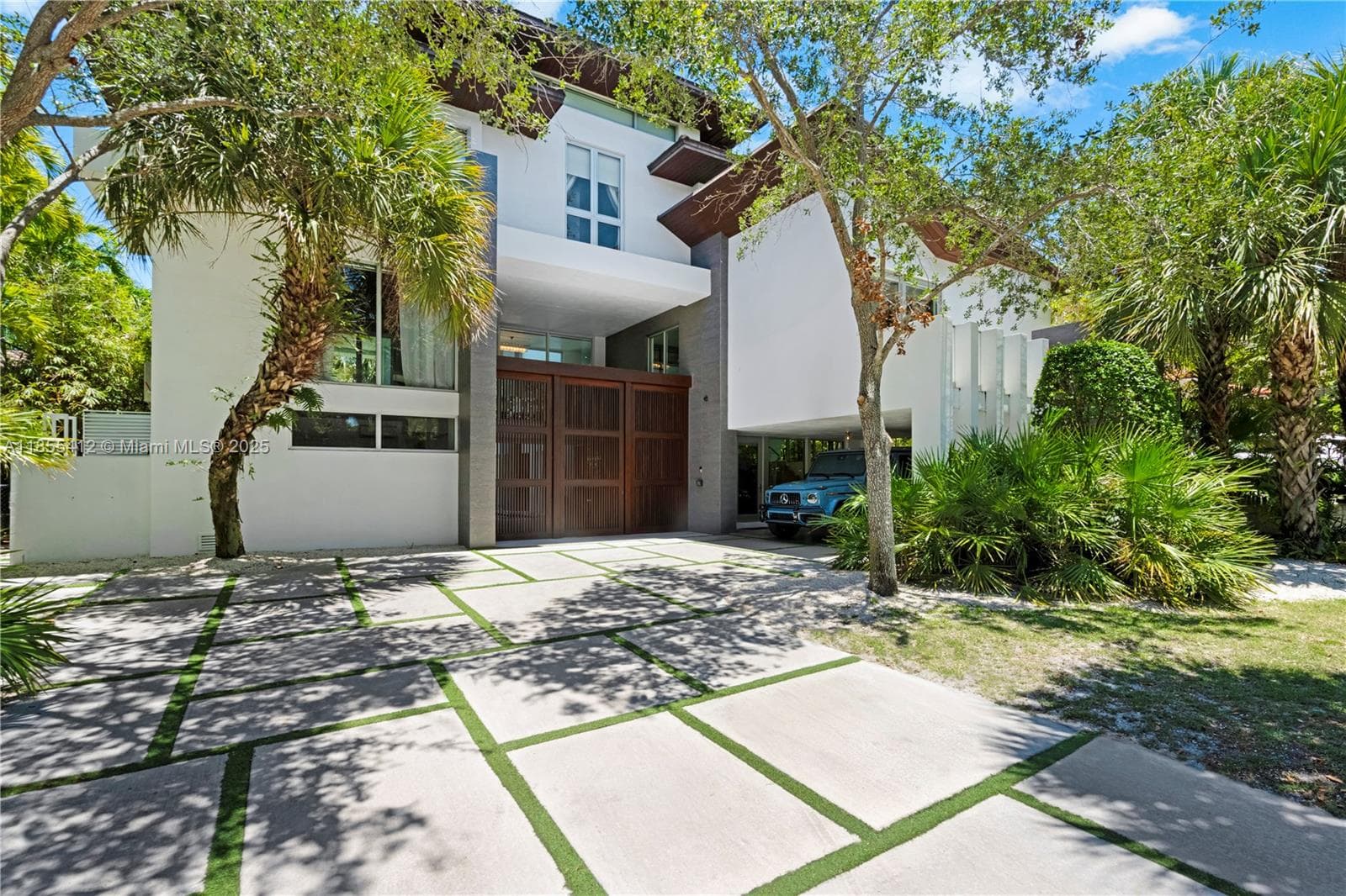 545 SABAL PALM, Key Biscayne FL 33149 — 49