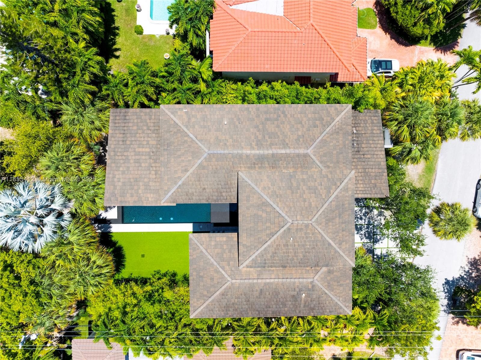 545 SABAL PALM, Key Biscayne FL 33149 — 68