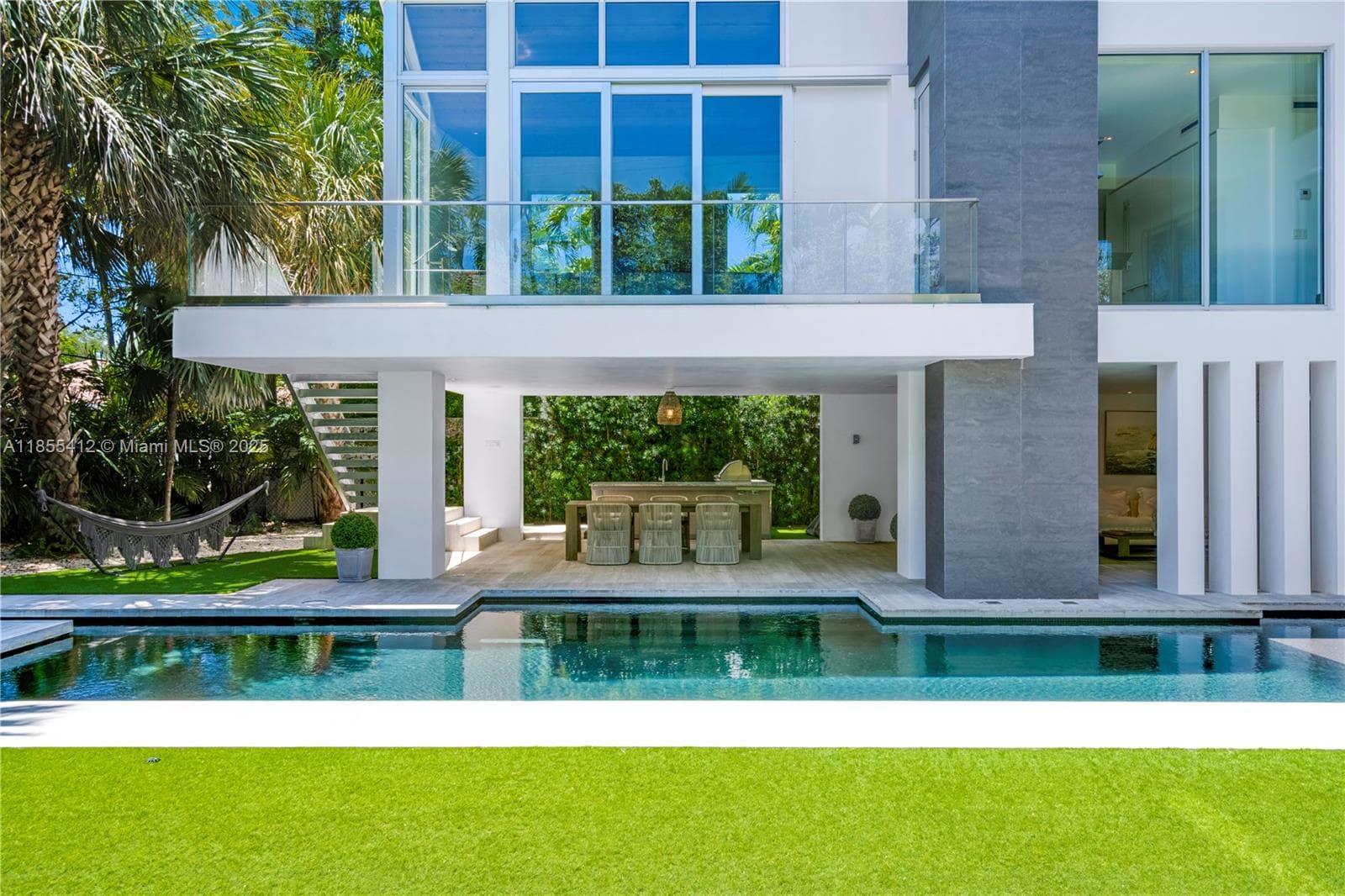 545 SABAL PALM, Key Biscayne FL 33149 — 60