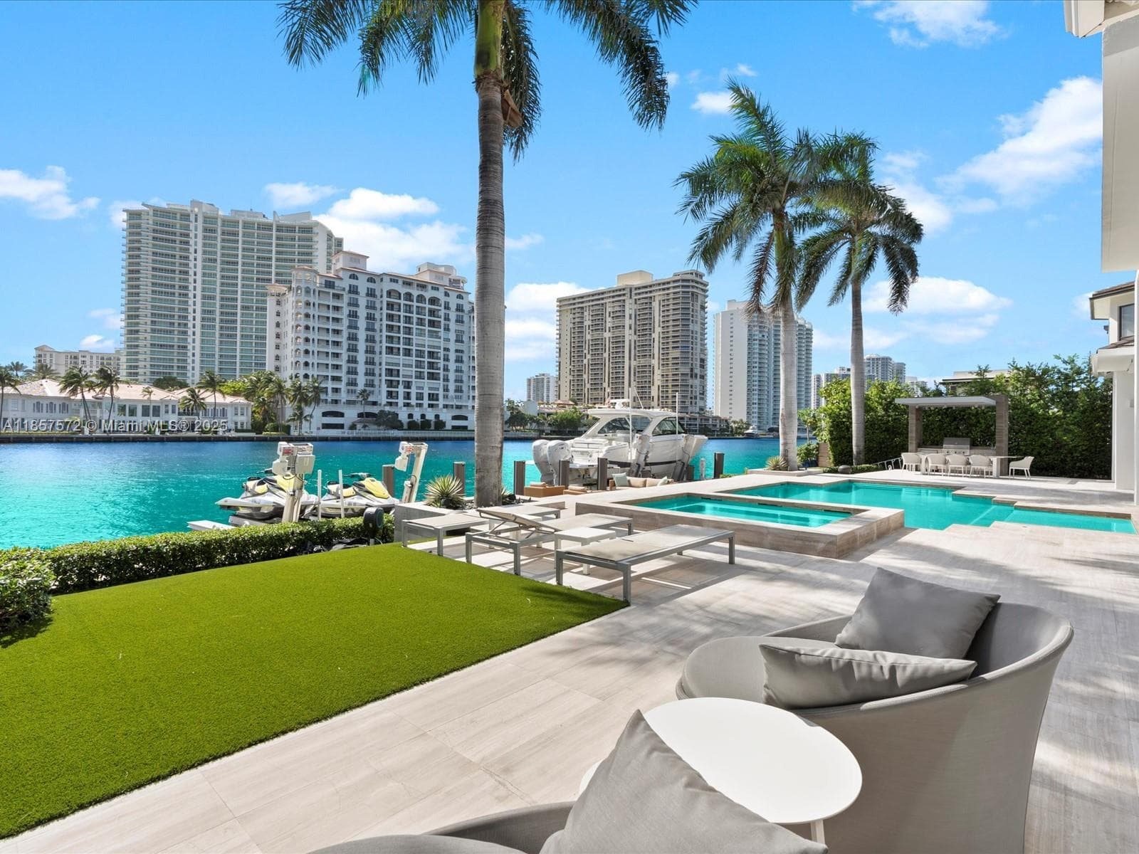 224 S ISLAND, Golden Beach FL 33160 — 17