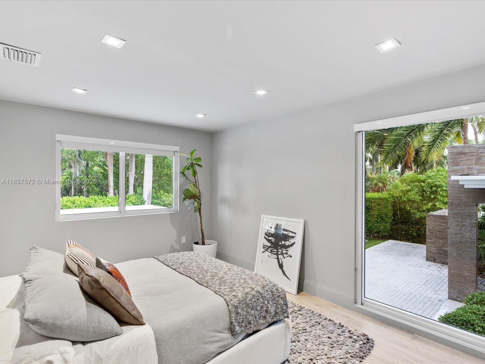 224 S ISLAND, Golden Beach FL 33160 — 80
