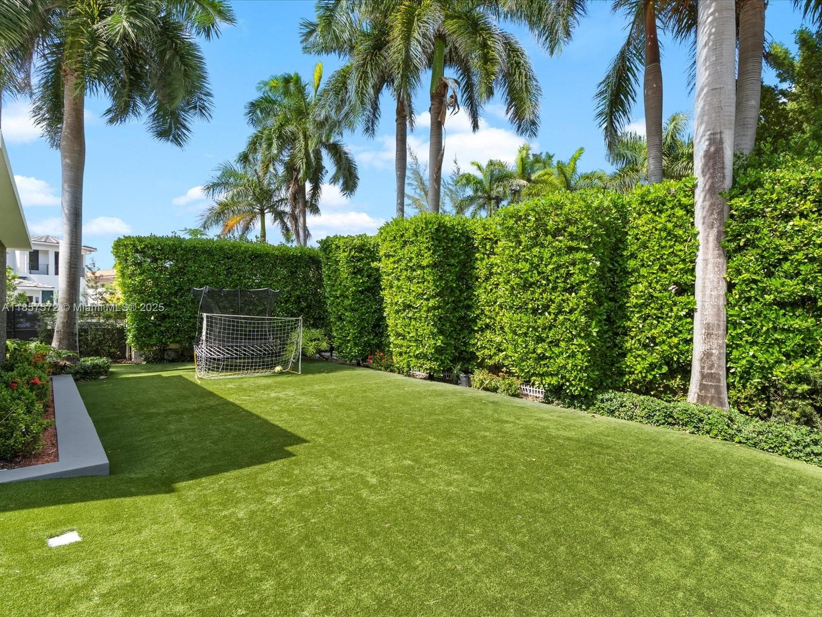 224 S ISLAND, Golden Beach FL 33160 — 10