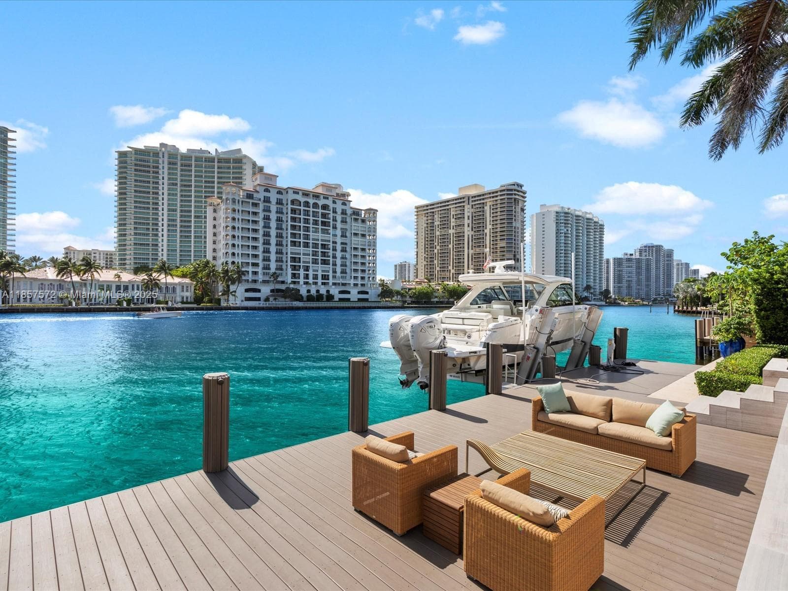 224 S ISLAND, Golden Beach FL 33160 — 25