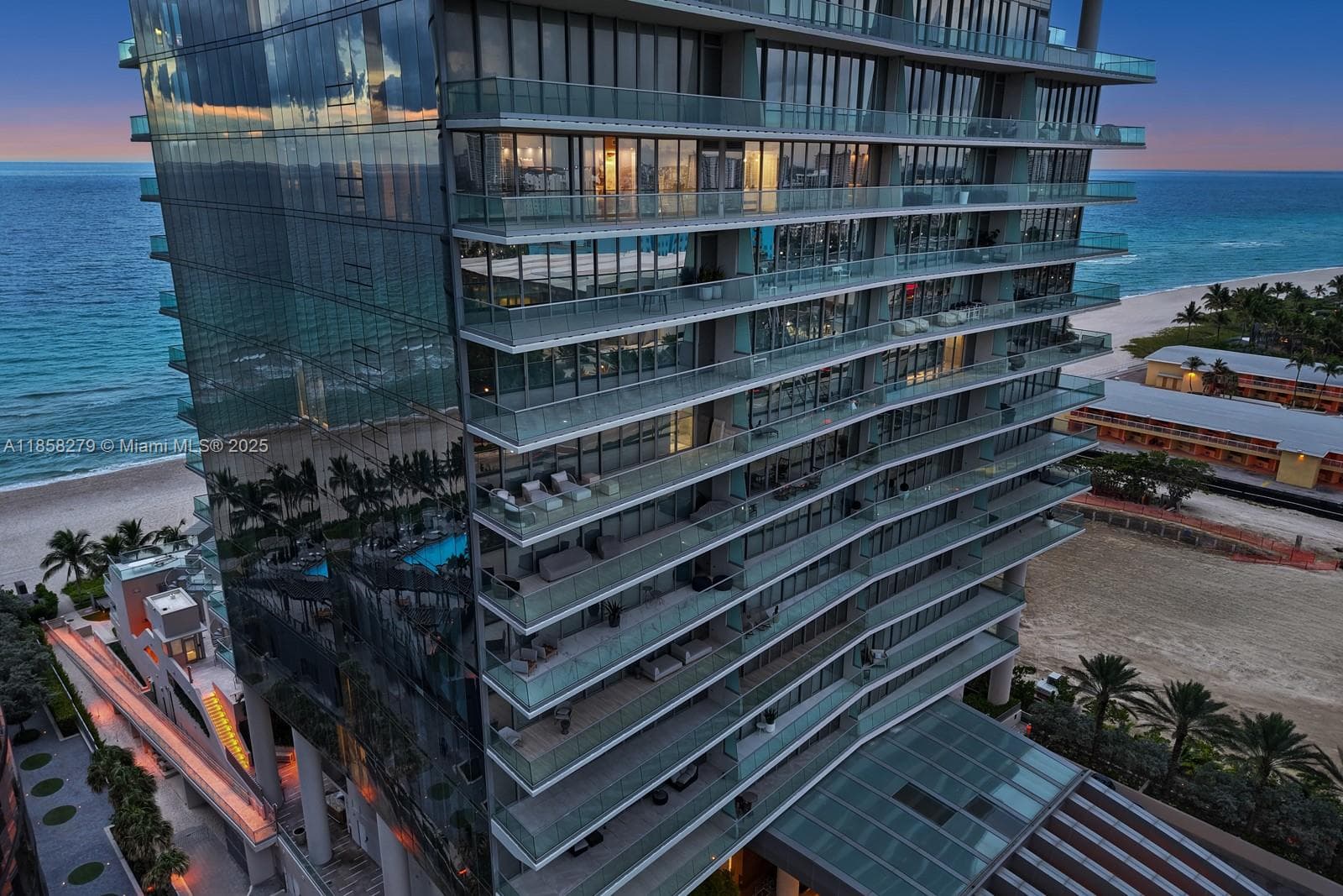 18501 Collins Ave, Sunny Isles Beach FL 33160 — 27