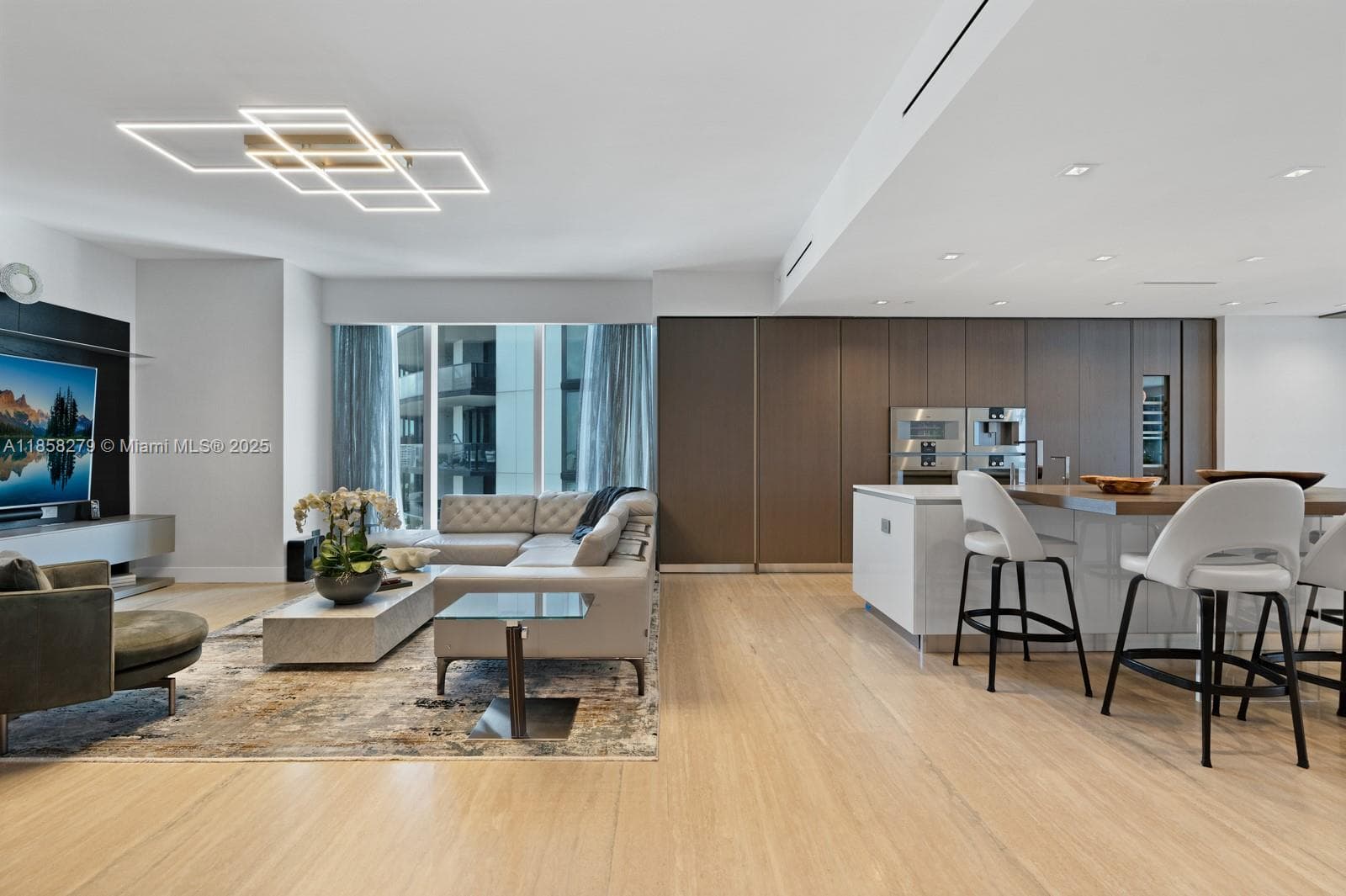 18501 Collins Ave, Sunny Isles Beach FL 33160 — 15