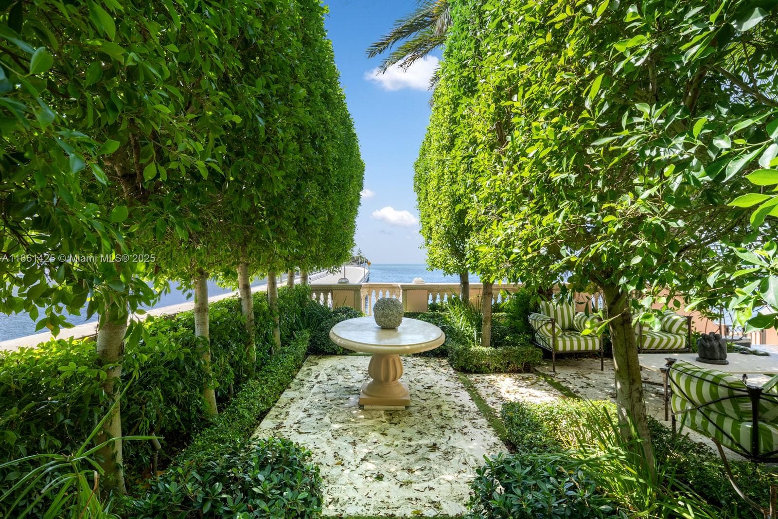 1840 S Bayshore Ln, Miami FL 33133 — 53