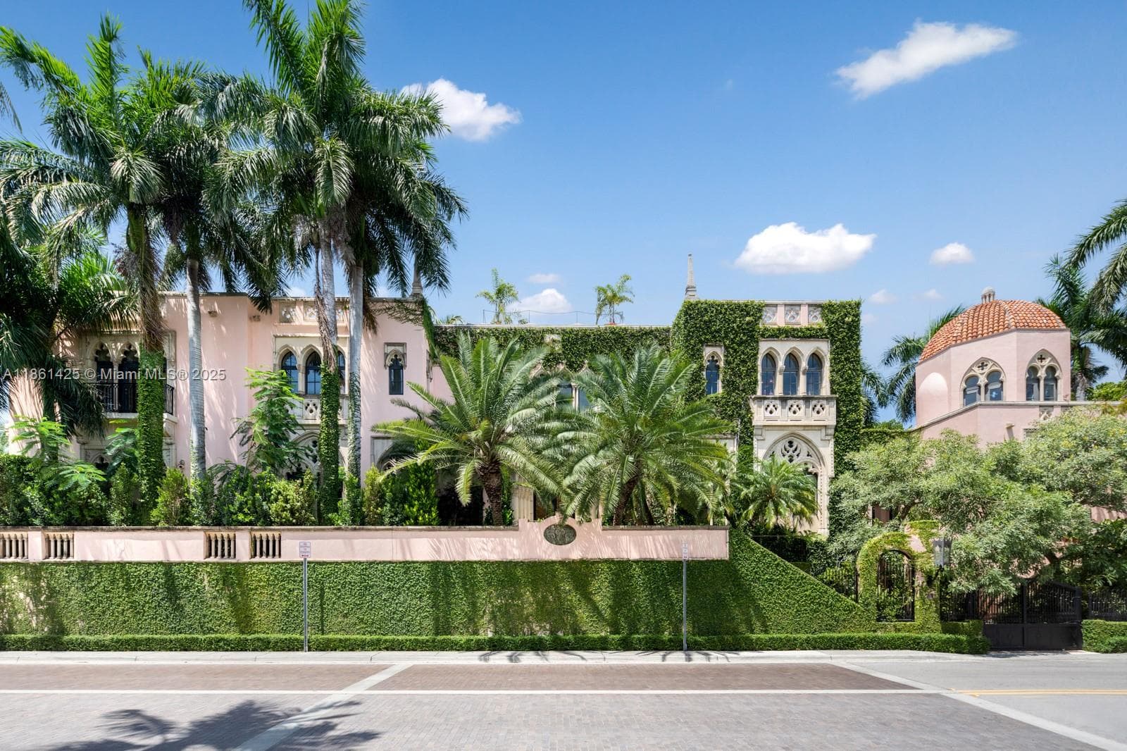 1840 S Bayshore Ln, Miami FL 33133 — 63