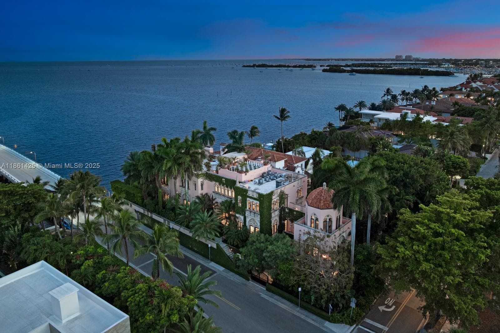 1840 S Bayshore Ln, Miami FL 33133 — 68