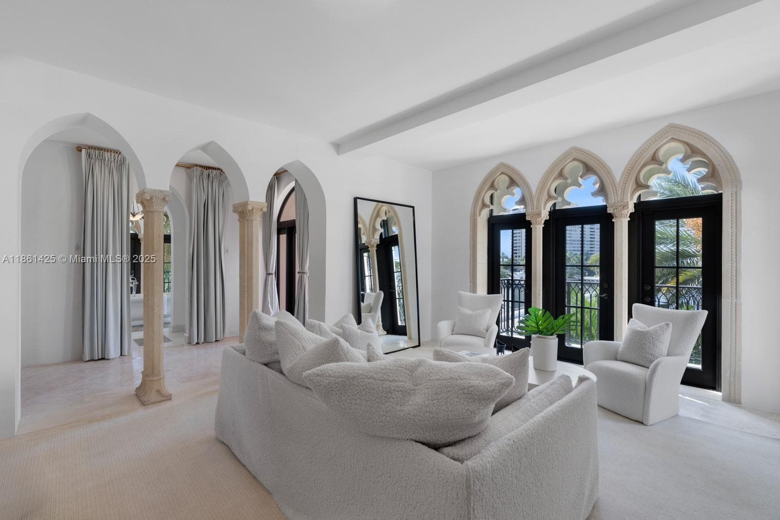 1840 S Bayshore Ln, Miami FL 33133 — 31