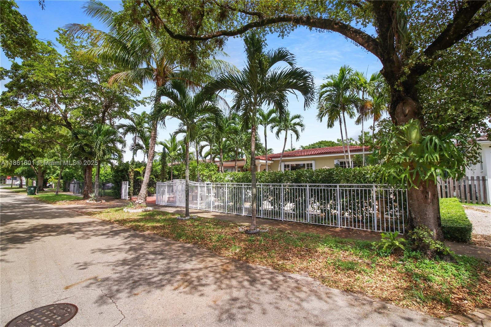 6101 SW 13th Ter, West Miami FL 33144 — 46