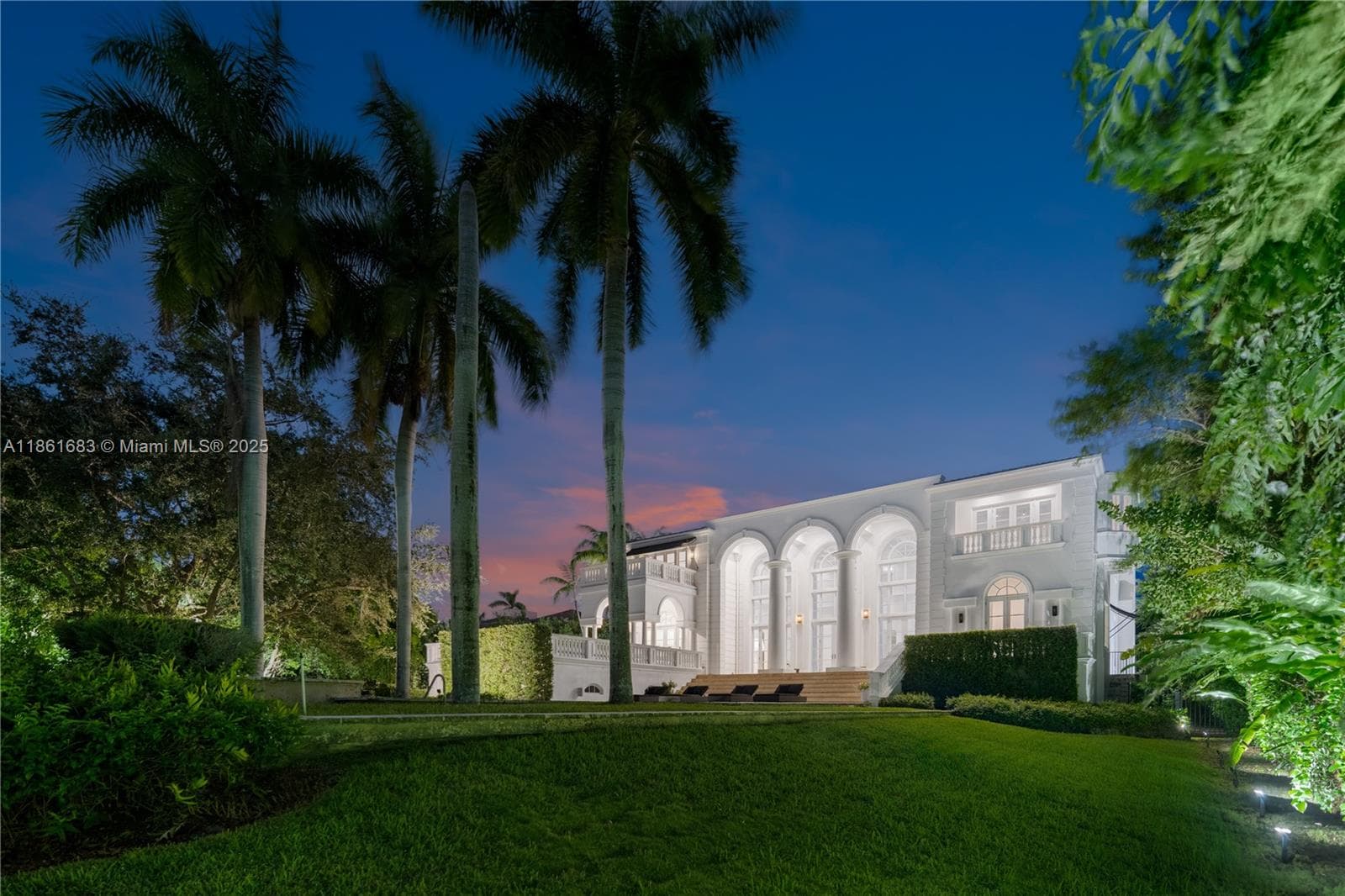 26 Tahiti Beach Island Rd, Coral Gables FL 33143 — 56