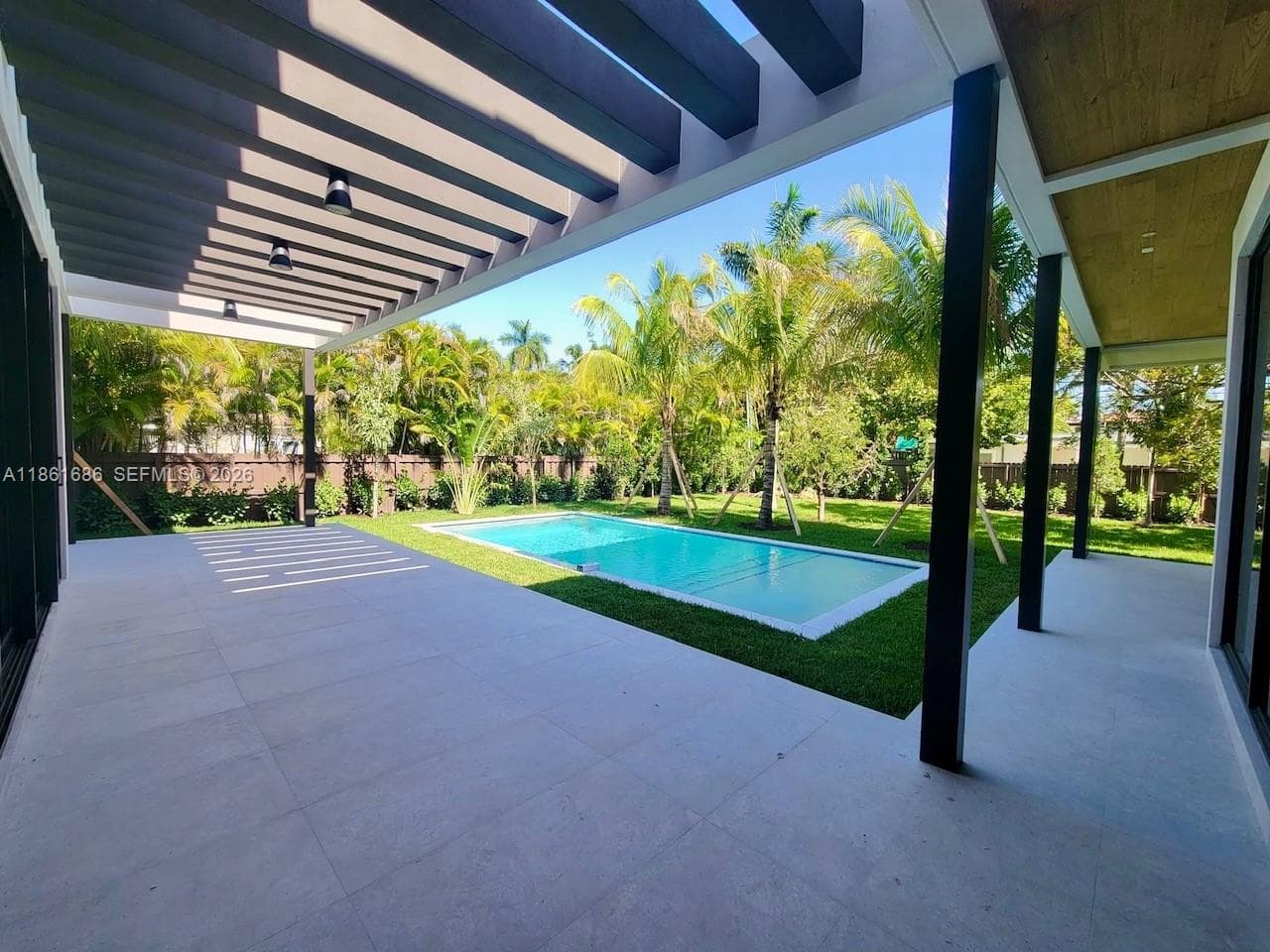 6250 SW 78th St, South Miami FL 33143 — 6