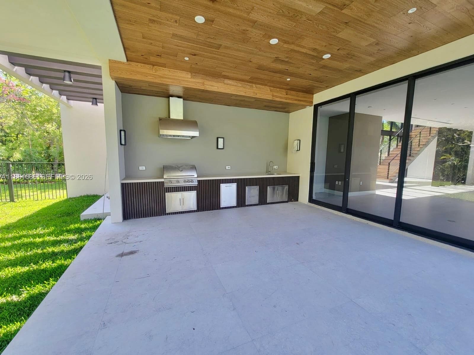 6250 SW 78th St, South Miami FL 33143 — 7