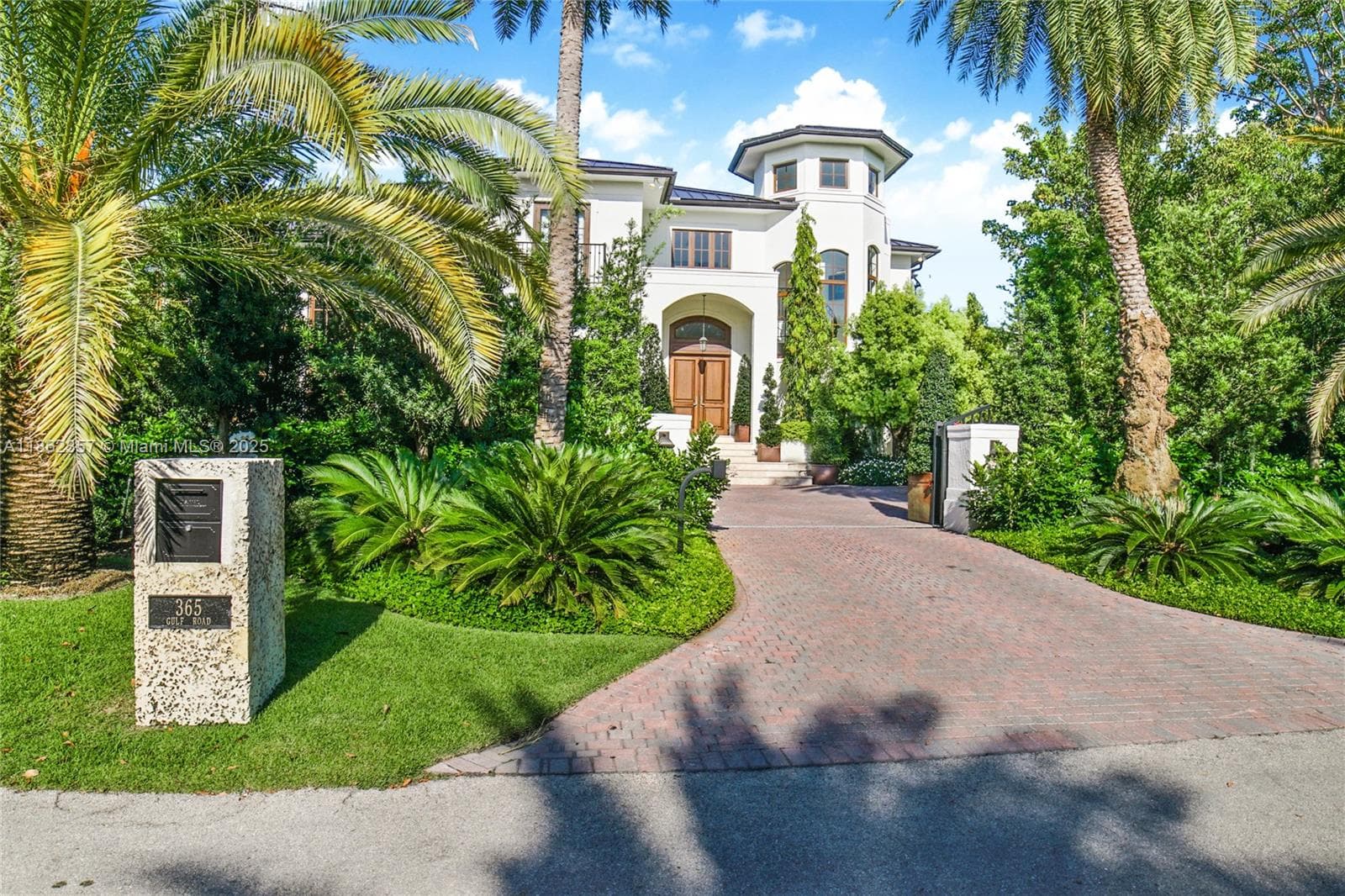365 Gulf Rd, Key Biscayne FL 33149 — 2