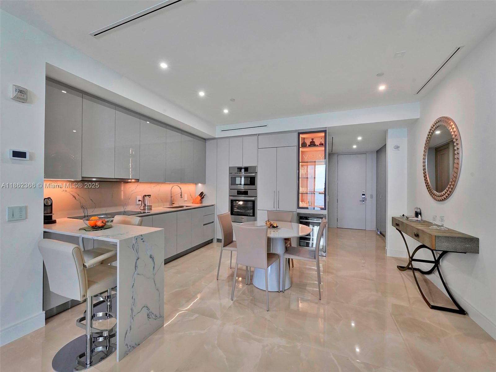 Bal Harbour Center Condo, Bal Harbour, FL — 10