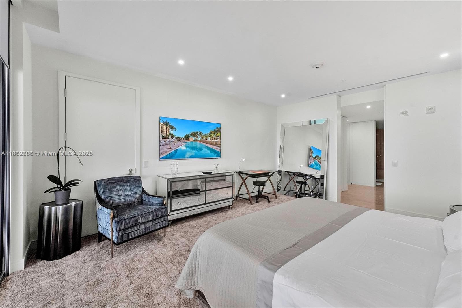 Bal Harbour Center Condo, Bal Harbour, FL — 33