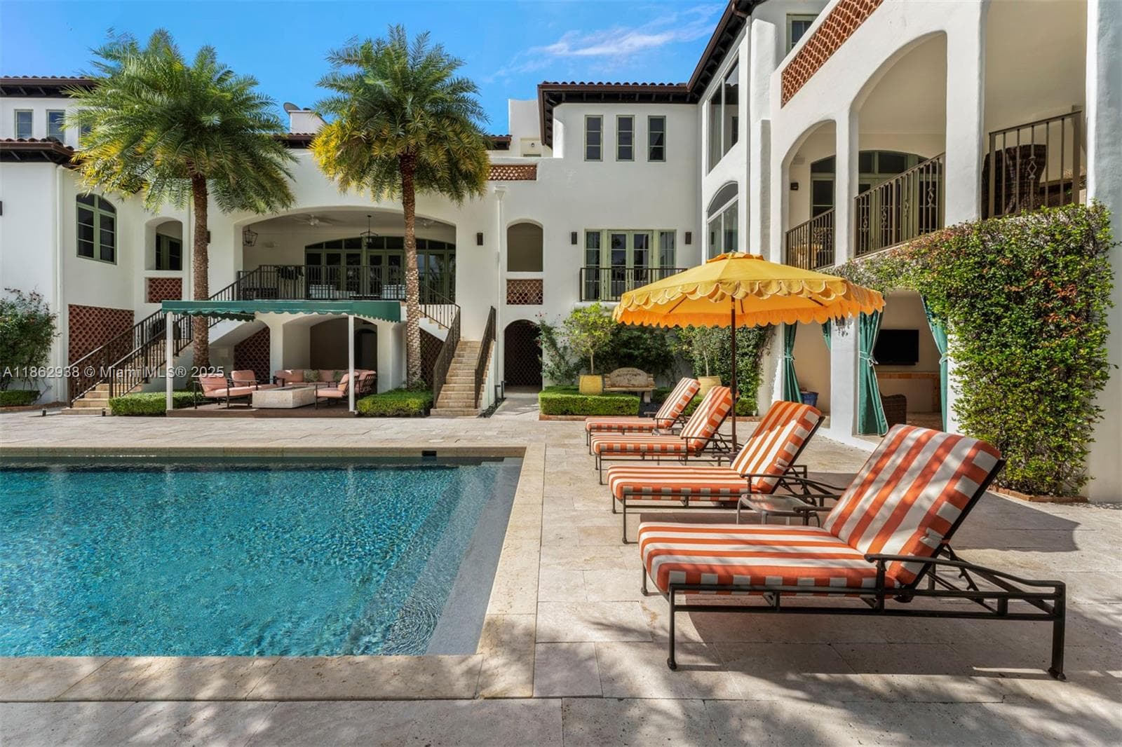 3305 S Moorings Way, Miami FL 33133 — 18