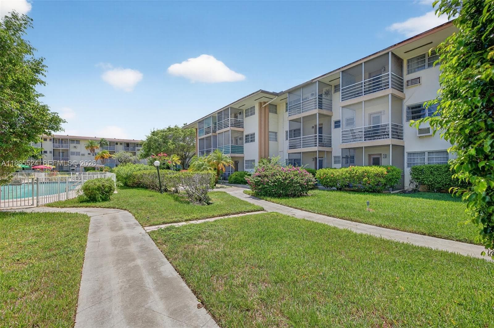 16901 NE 13th Ave # 210, Miami FL 33162 — 28