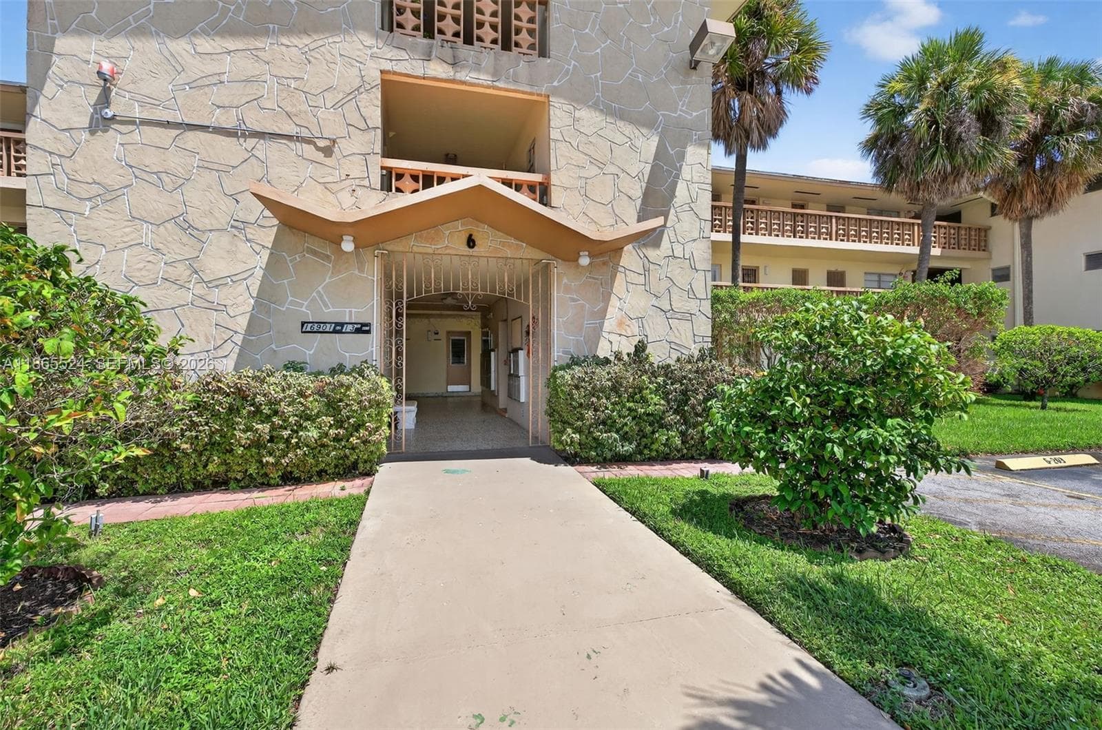 16901 NE 13th Ave # 210, Miami FL 33162 — 30