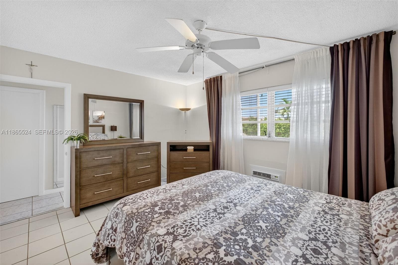 16901 NE 13th Ave # 210, Miami FL 33162 — 15