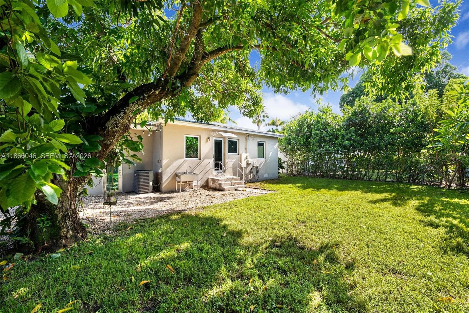6320 NW 41st St, Virginia Gardens FL 33166 — 6