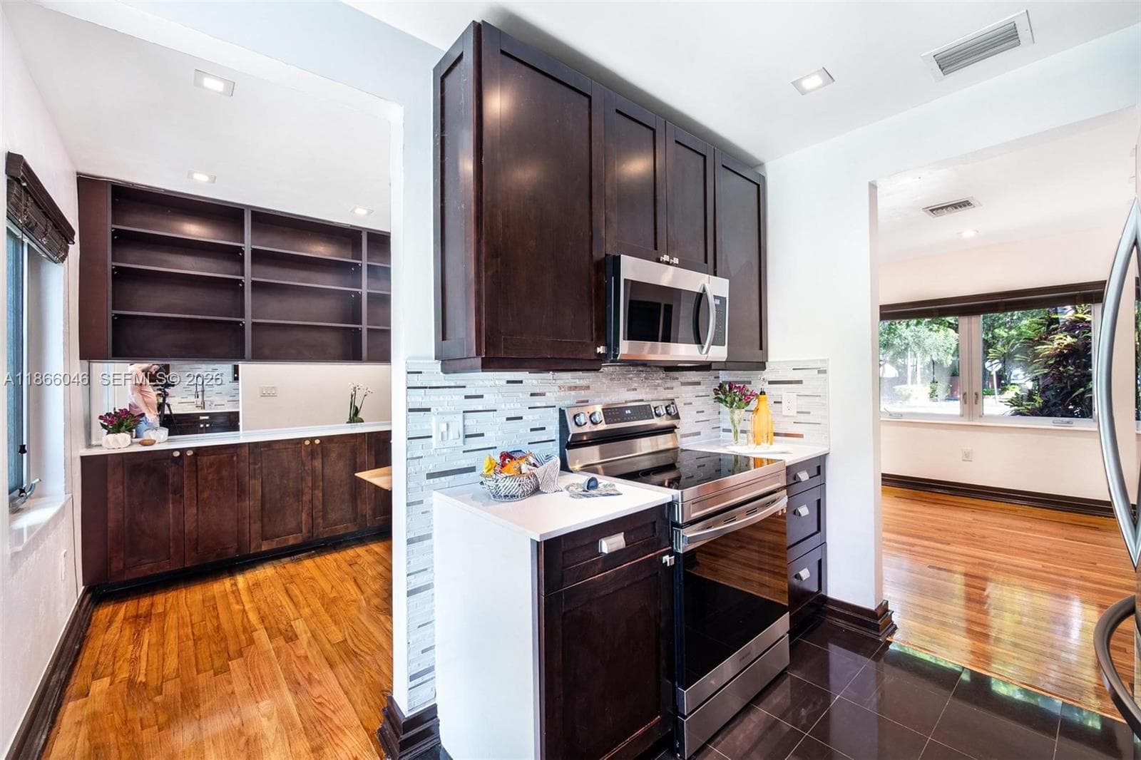 6320 NW 41st St, Virginia Gardens FL 33166 — 12