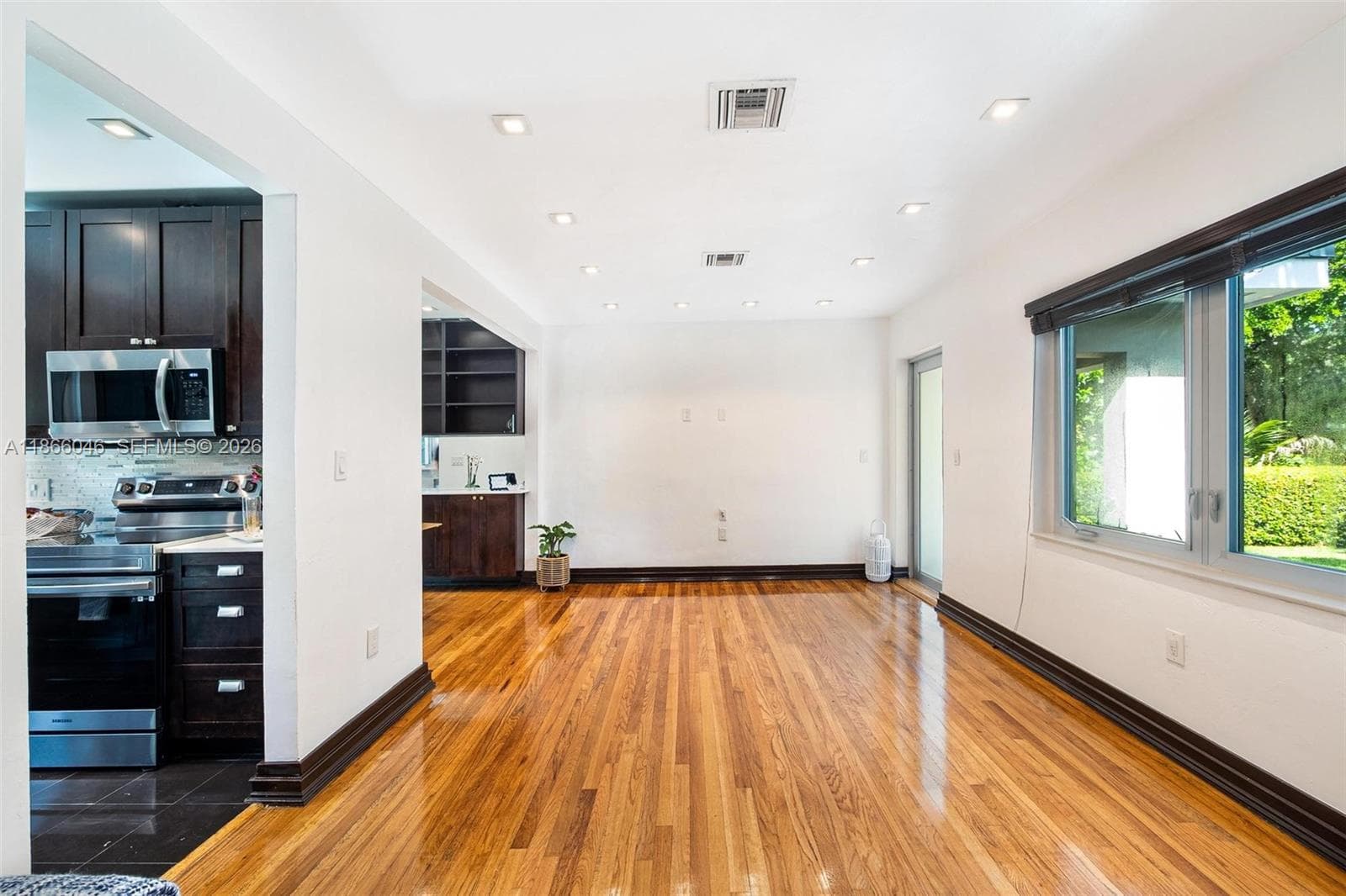 6320 NW 41st St, Virginia Gardens FL 33166 — 22