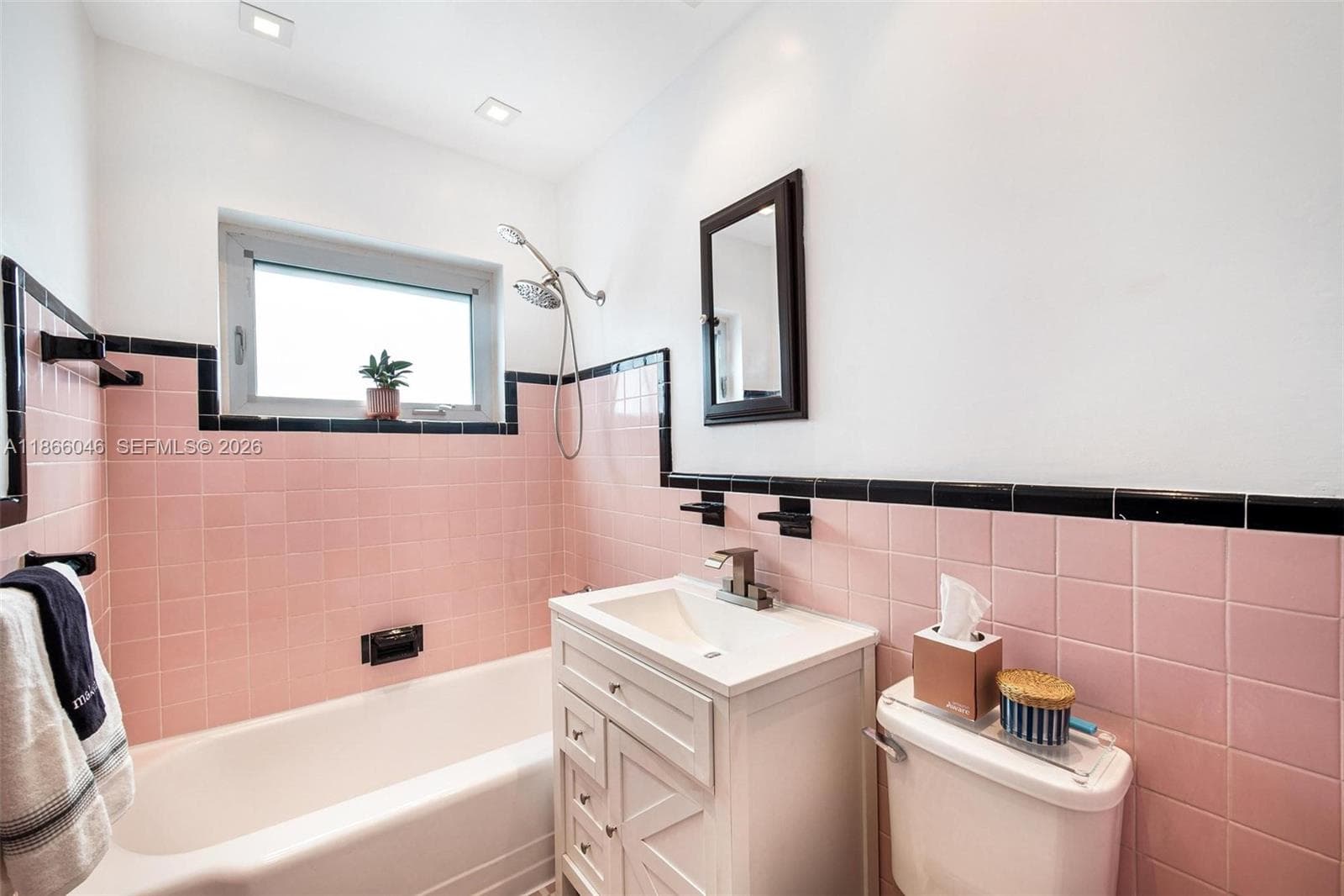 6320 NW 41st St, Virginia Gardens FL 33166 — 33
