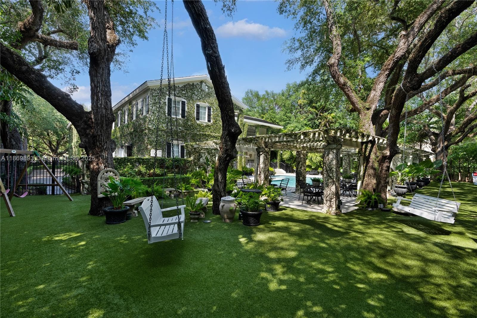 612 Sunset Dr, Coral Gables FL 33143 — 6
