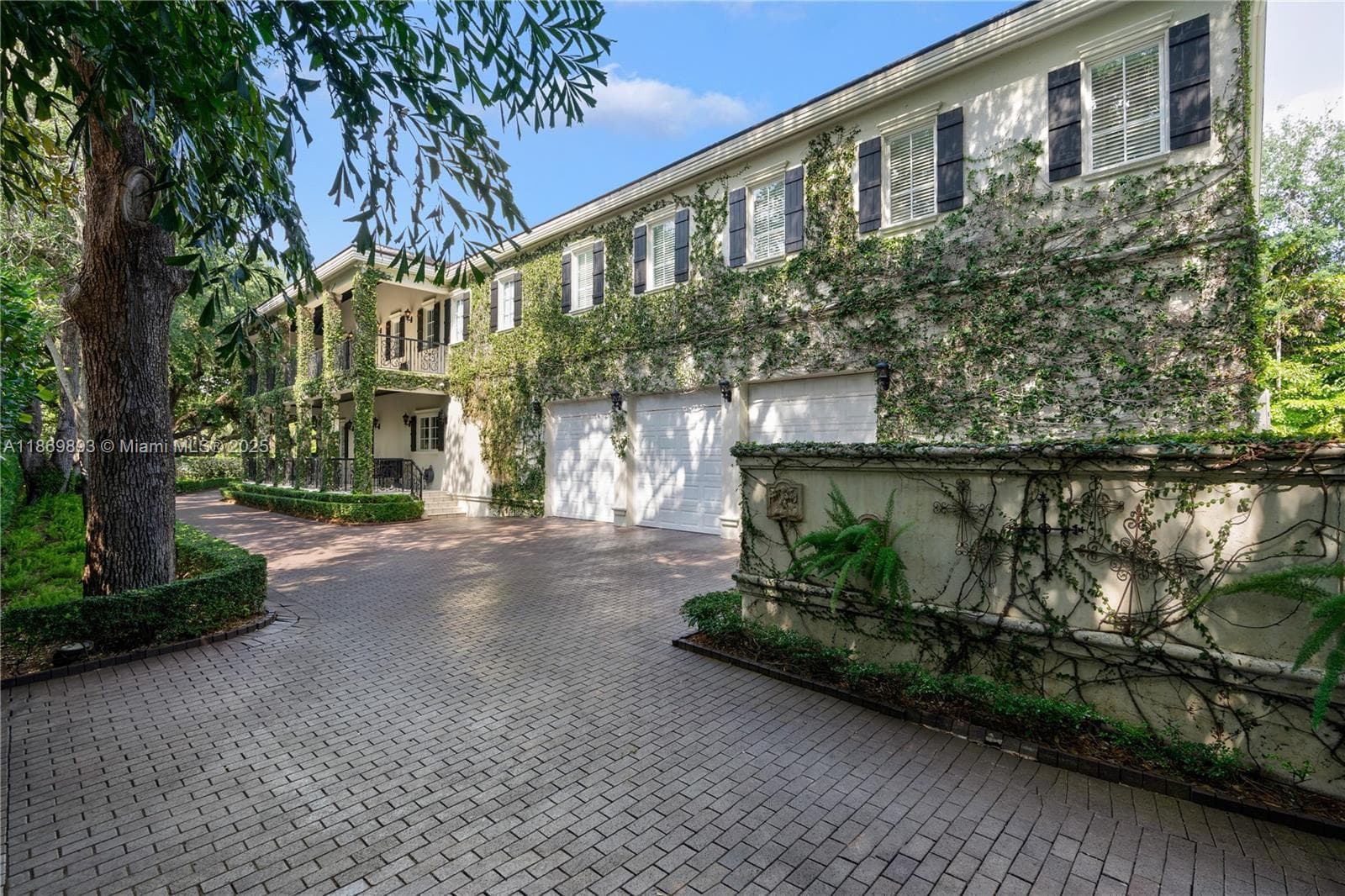 612 Sunset Dr, Coral Gables FL 33143 — 7