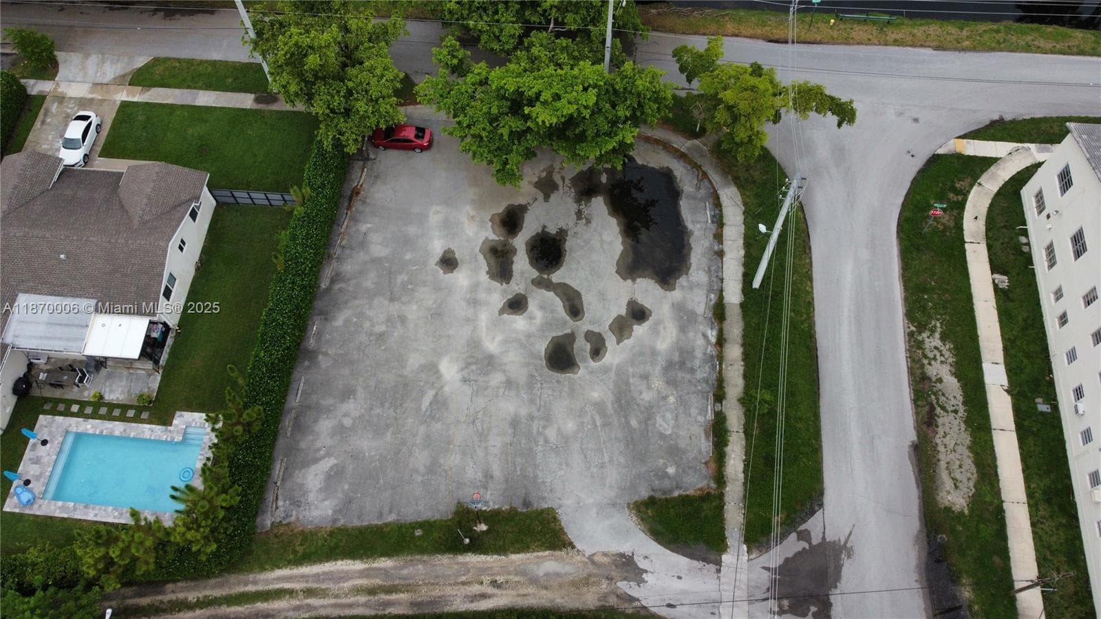 425 Esplanade Dr, Miami Springs FL 33166 — 2