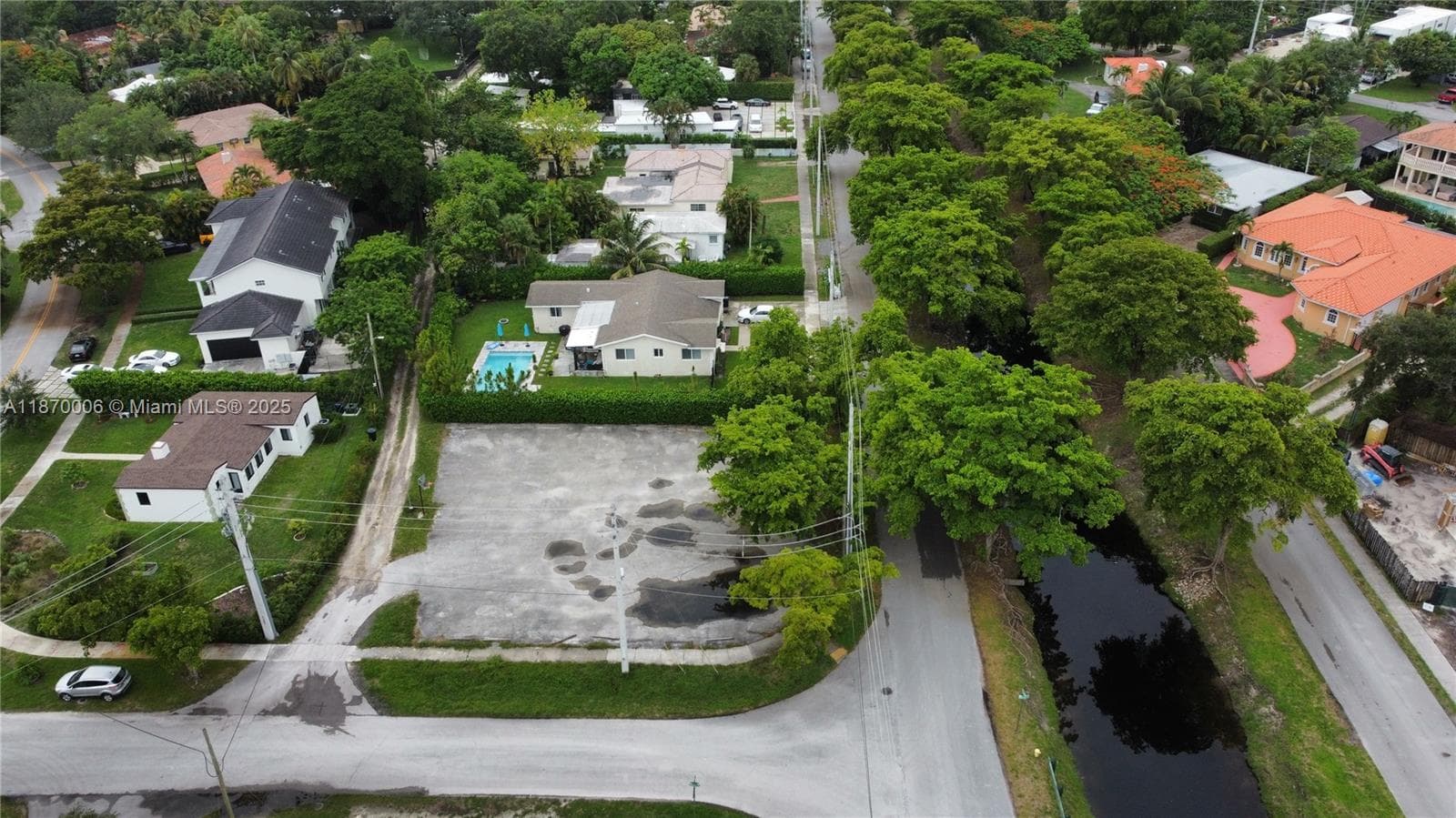 425 Esplanade Dr, Miami Springs FL 33166 — 3