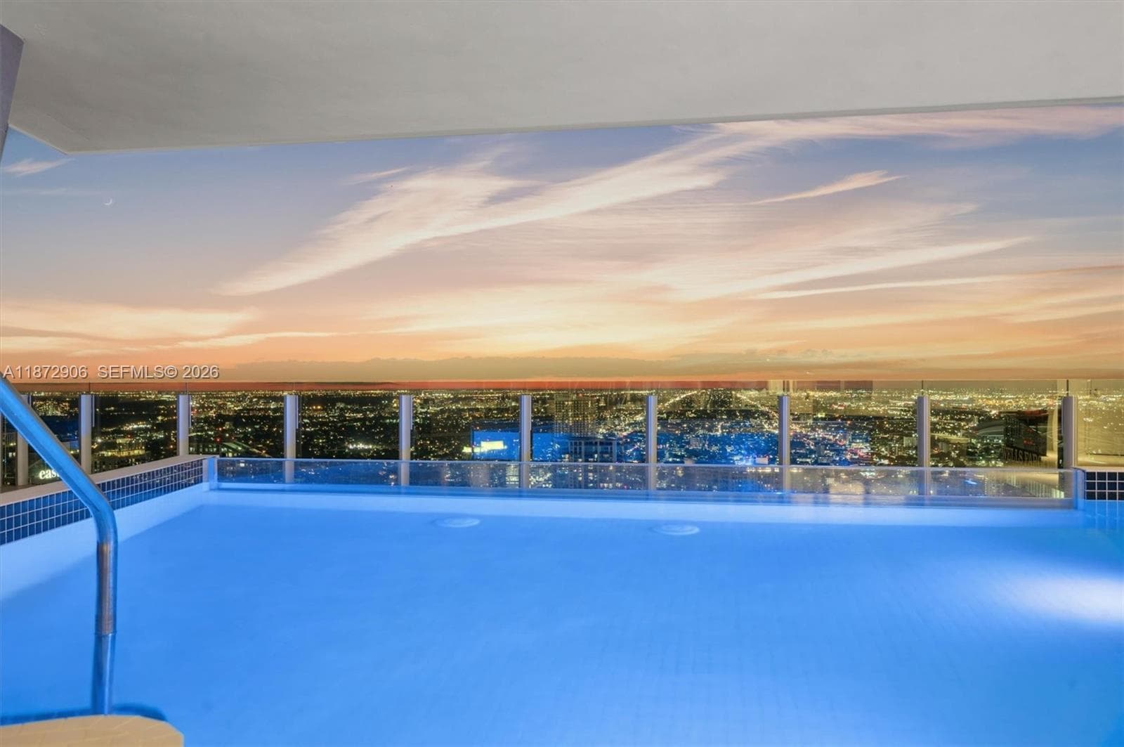 300 Biscayne Blvd Way, Miami FL 33131 — 90