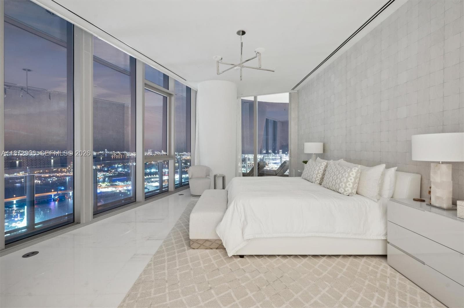 300 Biscayne Blvd Way, Miami FL 33131 — 94
