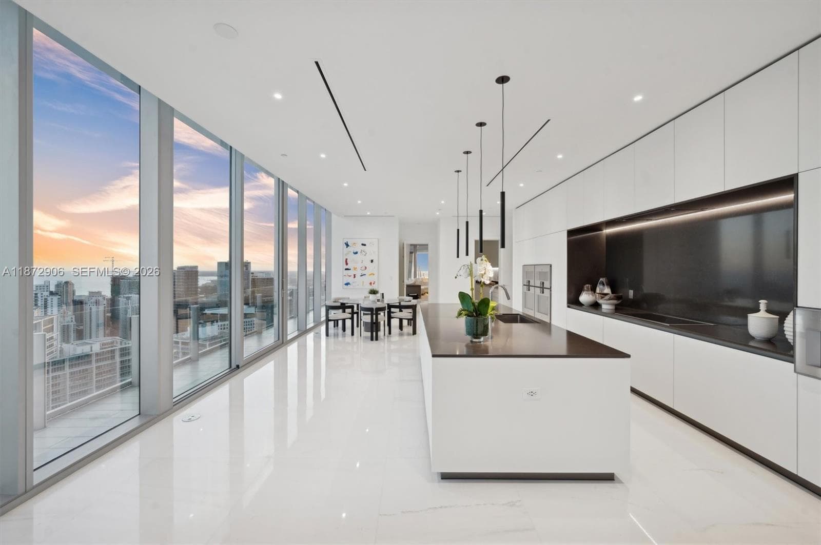 300 Biscayne Blvd Way, Miami FL 33131 — 86