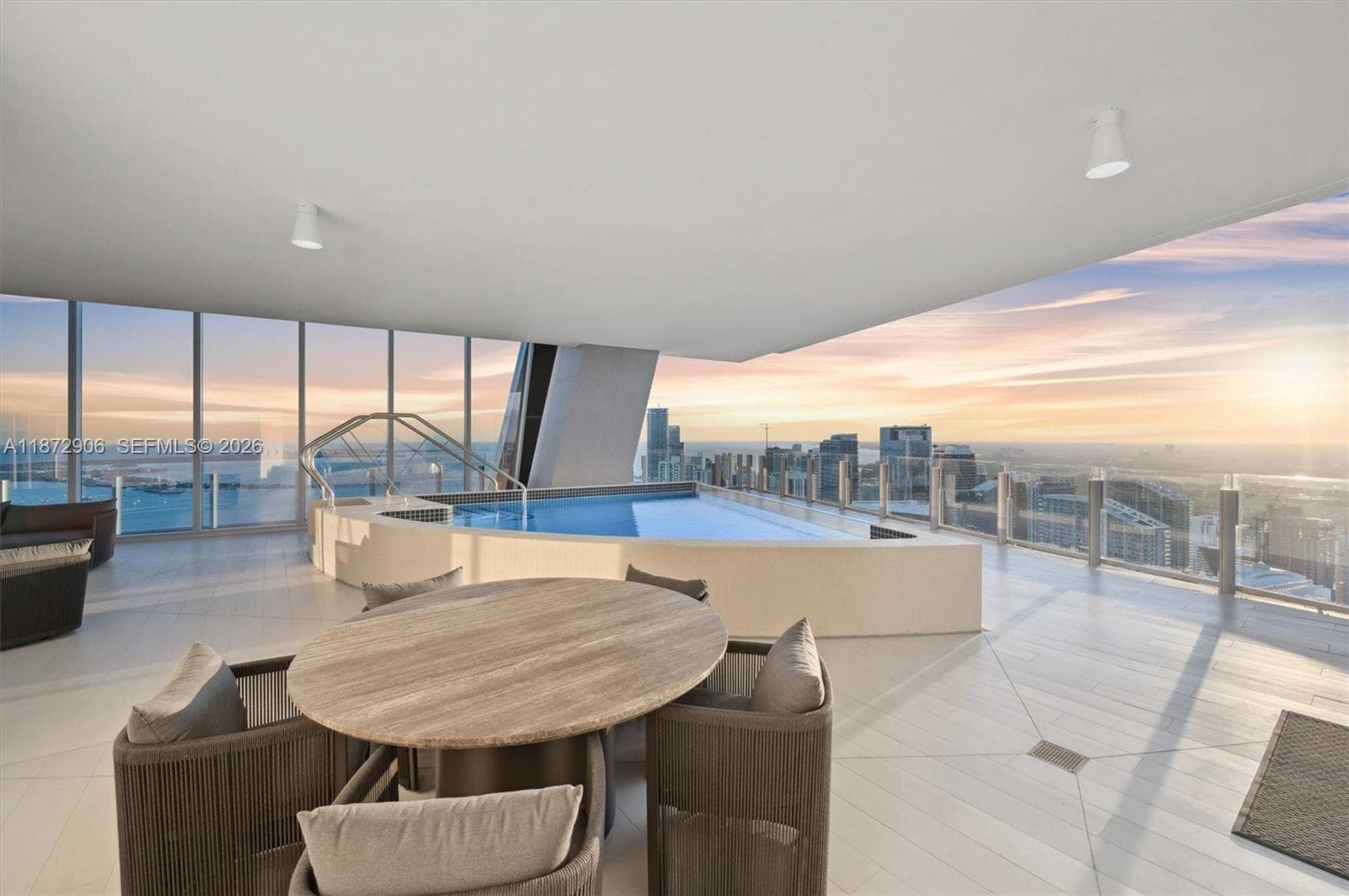300 Biscayne Blvd Way, Miami FL 33131 — 82