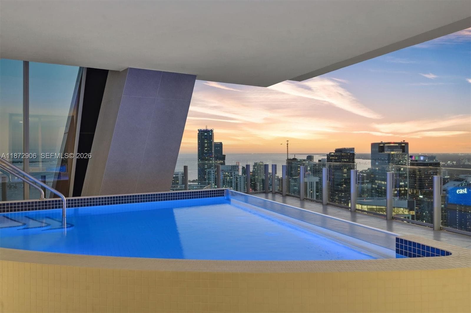 300 Biscayne Blvd Way, Miami FL 33131 — 93