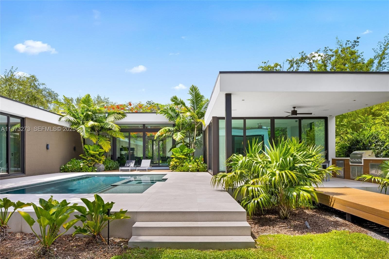 12100 SW 79th Ave, Pinecrest FL 33156 — 67