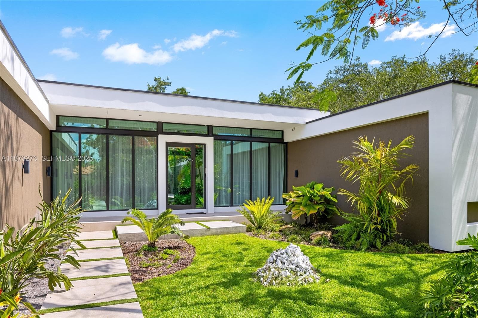 12100 SW 79th Ave, Pinecrest FL 33156 — 14