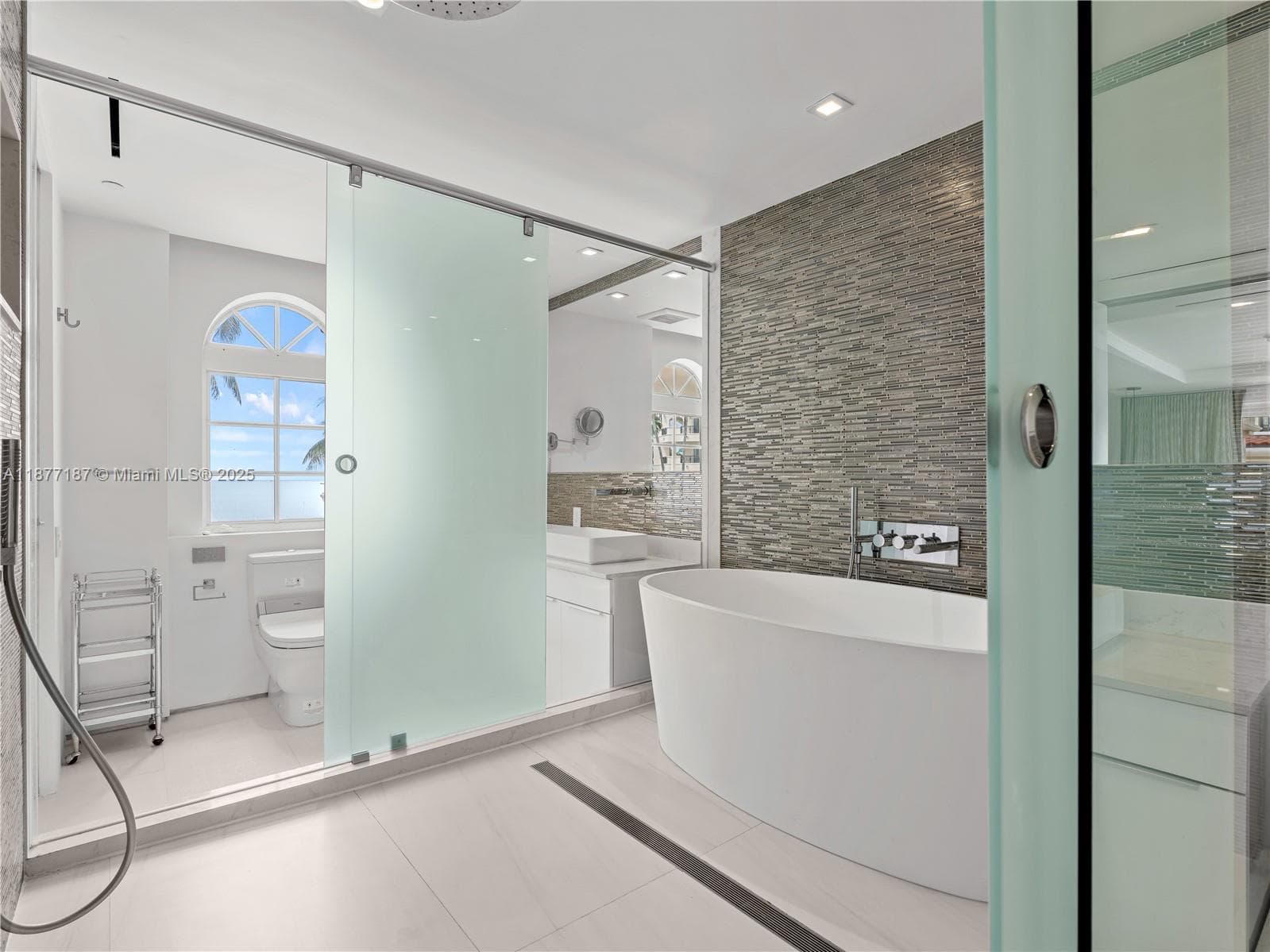 8011 Fisher Island Dr # 8011, Miami Beach FL 33109 — 15