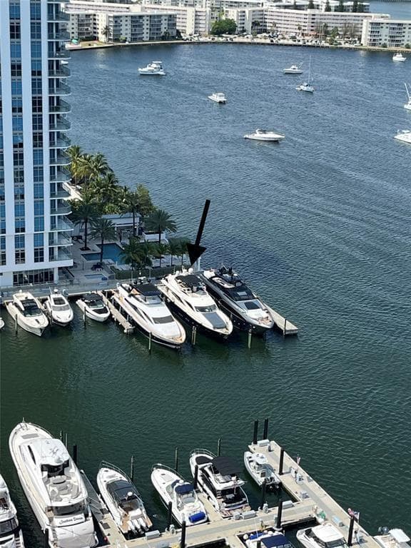 17111 Biscayne Boulevard SLIP 100, North Miami Beach FL 33160 — 36